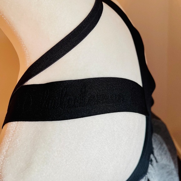 Lululemon ๐ Athletica Womens Tank with Bulit in Bra In EUC - Picture 5 of 8